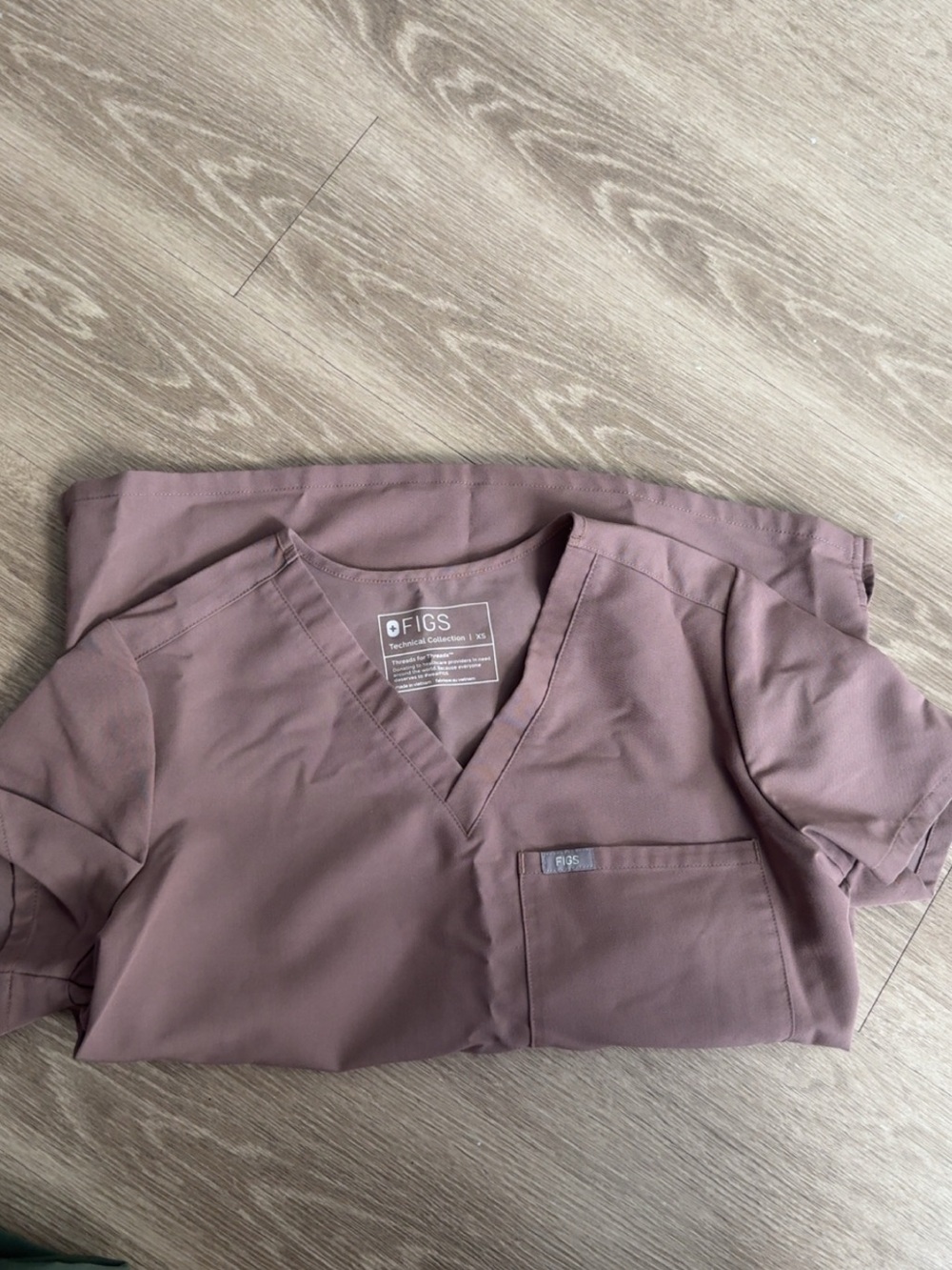 Figs Smokey Taupe Catarina Scrub Top